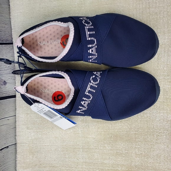Nautica Wesson Water Athletic Shoes - Picture 2 of 5